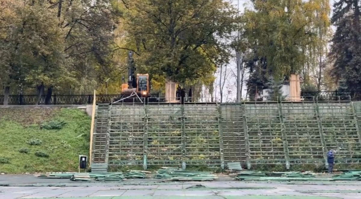 В Ярославле демонтируют трибуны на стадионе &laquo;Спартаковец&raquo;
