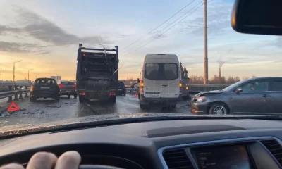 В Ярославле автовладелица отсудила убытки за ледовое побоище на мосту через Которосль