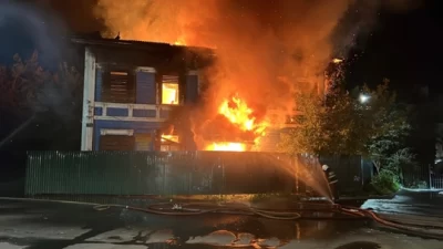 В Ярославле сгорел памятник архитектуры: здание бывшей детской больницы уничтожено огнем