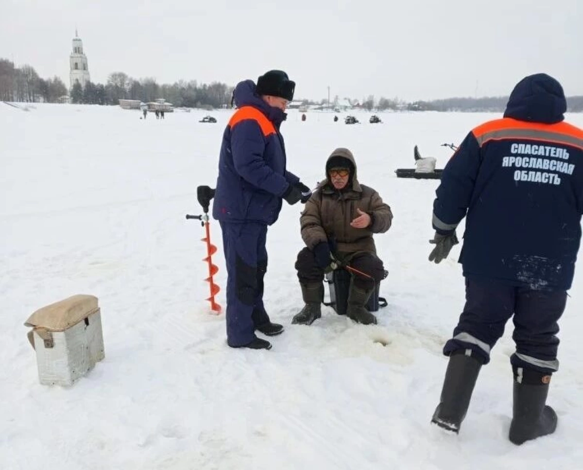 В Ярославской области рыбаки просят снять запреты выхода на лед