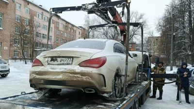 Ярославский врач из-за долгов лишился своей машины Мерседес-Бенц