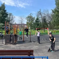 В Рабочем саду Ярославля открыли новую детскую площадку