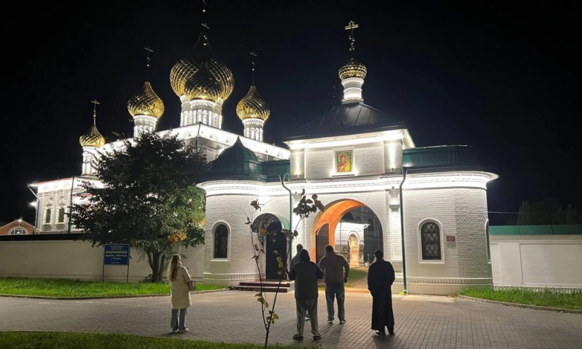 Еще пять храмов в Ярославской области украсила архитектурная подсветка
