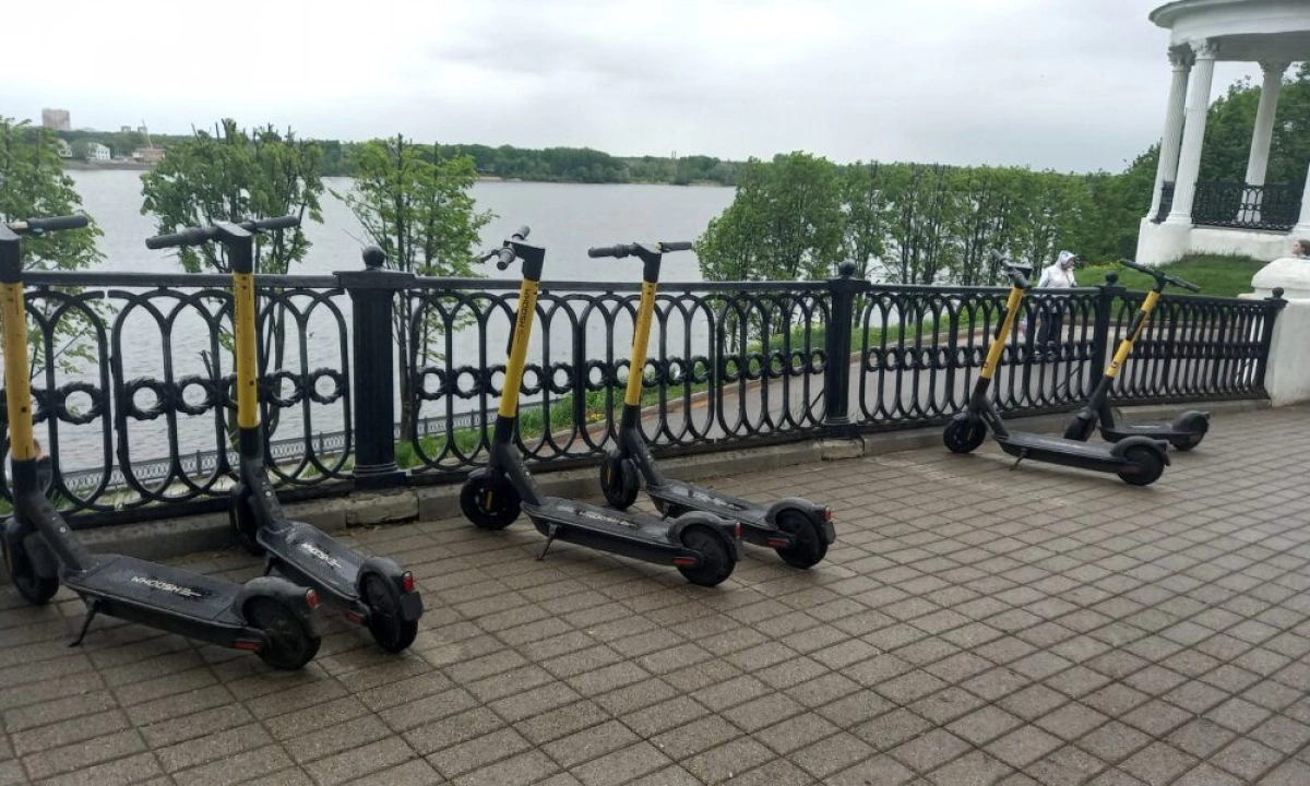 В Ярославле самокатчик отсудил у госучреждения 800 тысяч за травмы