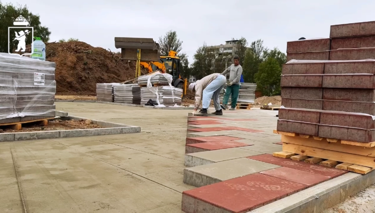 Аллея Ивана Ткаченко в Дзержинском районе преображается Аллея Ивана Ткаченко в Дзержинском районе преображается