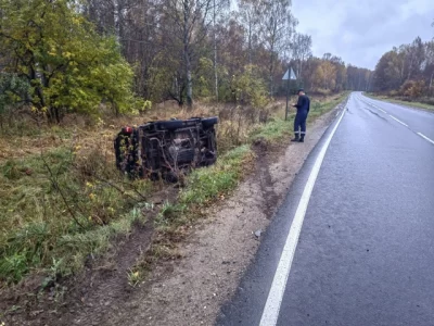 &laquo;Ускользили в кювет&raquo;: переславцы сообщают о разлитом на дороге топливе
