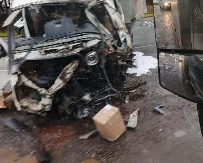 В Ярославской области в ДТП с грузовиком пострадали два человека