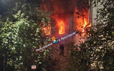 В Ярославле догорают остатки выставленного на торги костёла-памятника