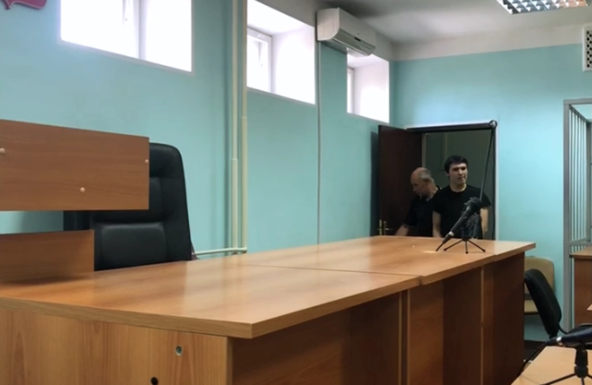 Житель Ярославля задержан за жестокое нападение с ножом Житель Ярославля задержан за жестокое нападение с ножом