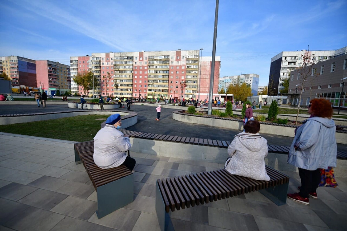 В Ярославле сквер на проспекте Машиностроителей погрузился во тьму