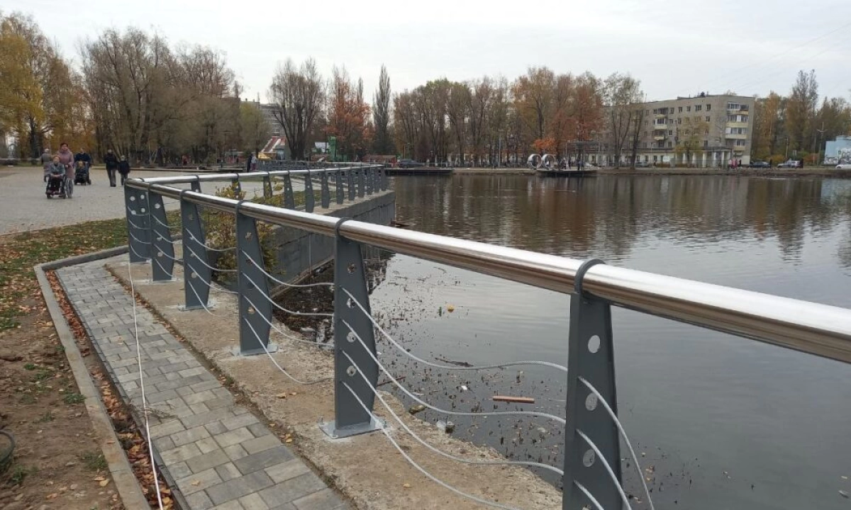 В Ярославле на &laquo;Очках&raquo; установили тросовое ограждение