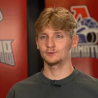 Яковлев не хочет отпускать голкипера &laquo;Локомотива&raquo; Исаева в НХЛ
