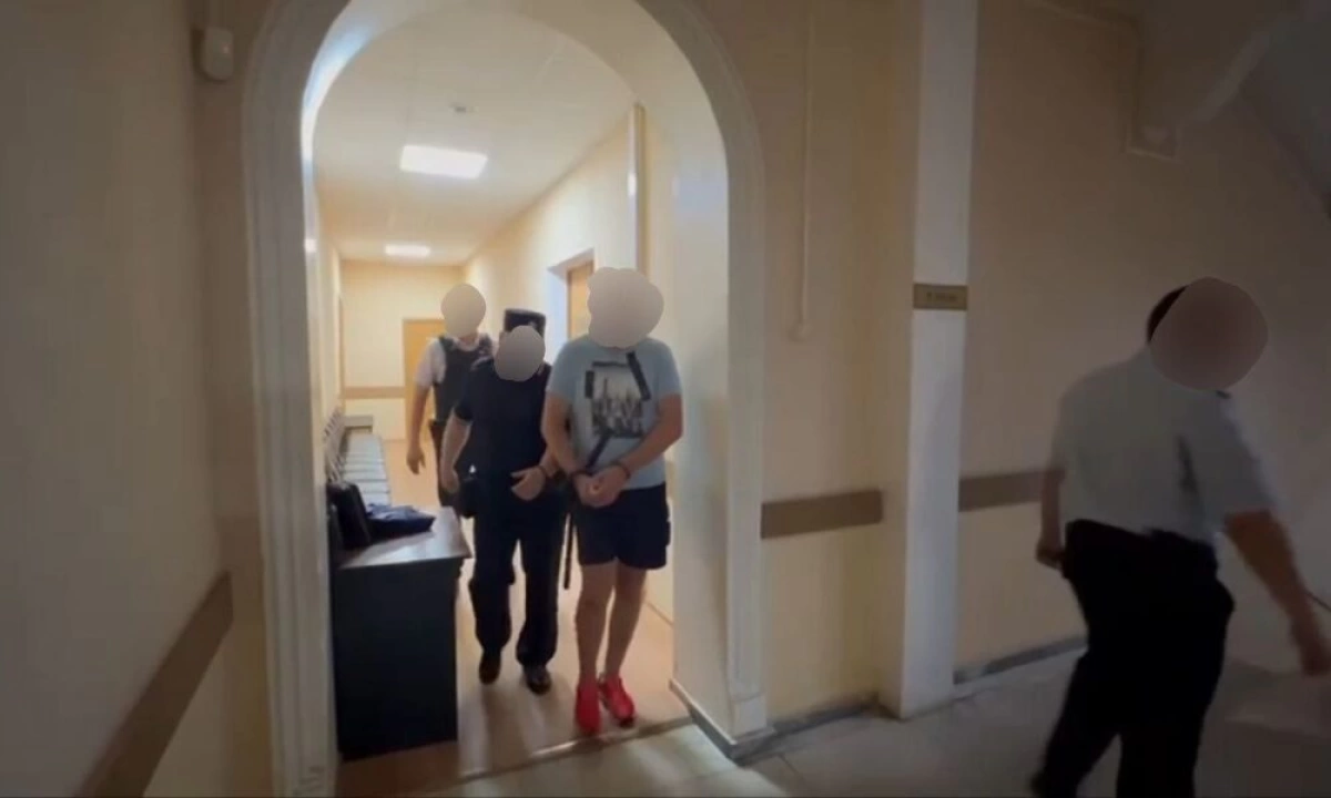 В Ярославле арестовали организаторов сети покерных клубов В Ярославле арестовали организаторов сети покерных клубов