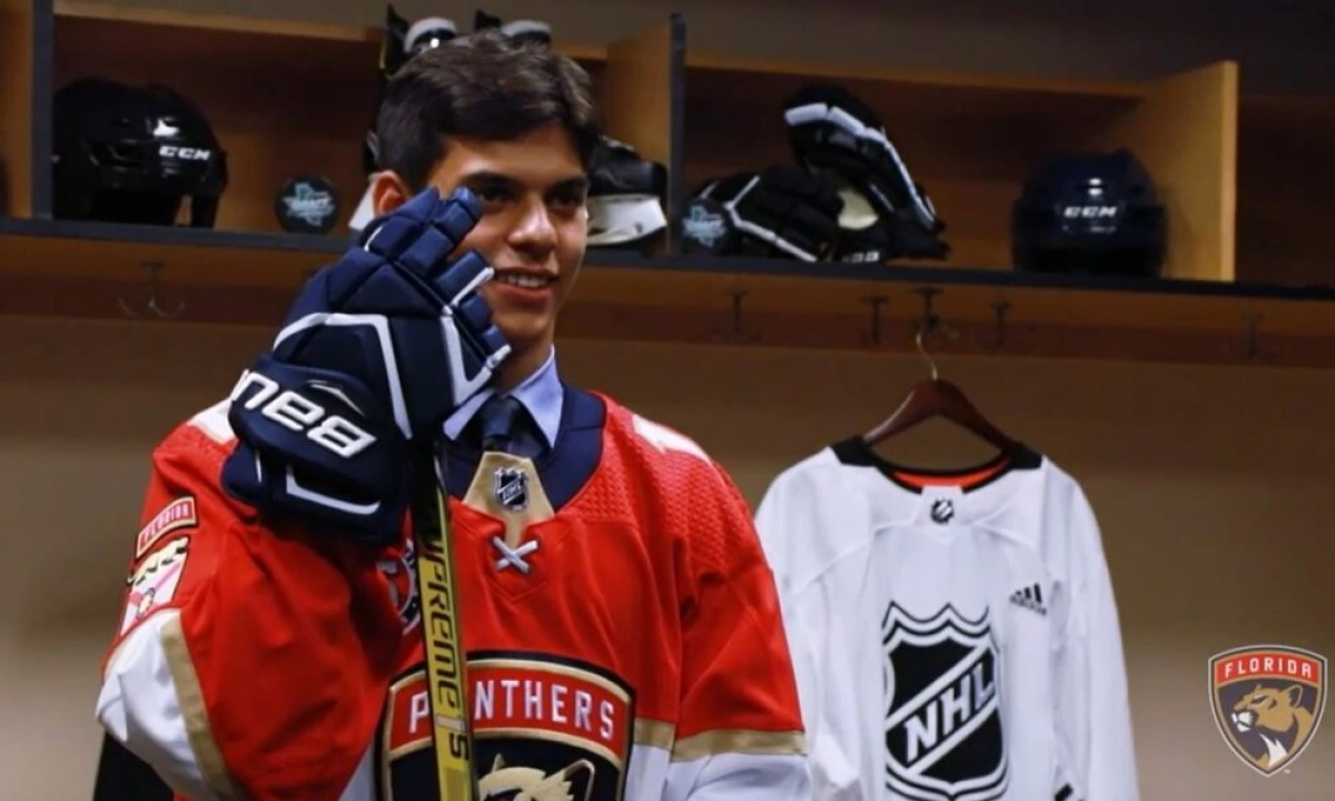 Денисенко застрял в переговорах с "Ак Барсом" Денисенко застрял в переговорах с "Ак Барсом"