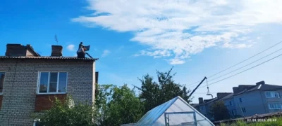 Ураган повредил крыши в Большом Селе