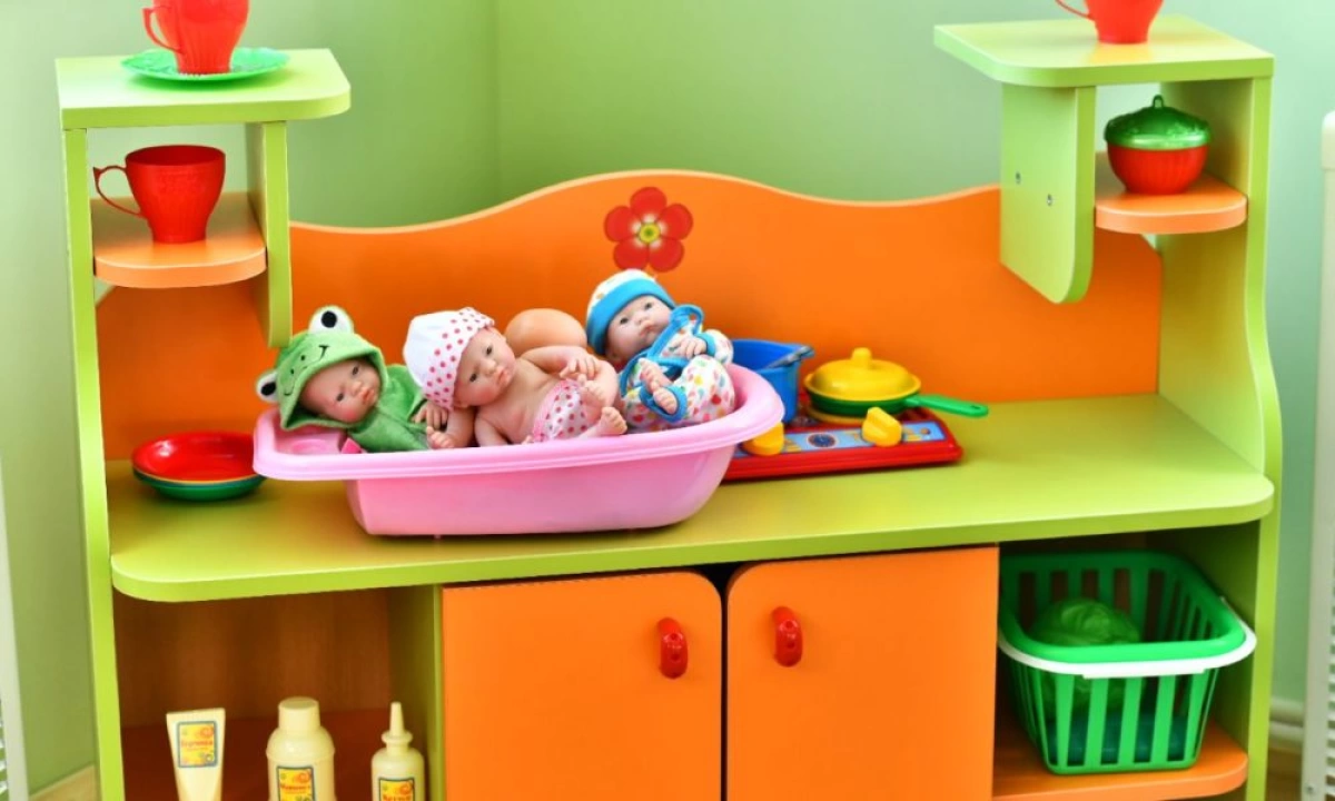 Суд ограничил в родительских правах ярославну, оставившую трехлетнего сына на&nbsp;остановке