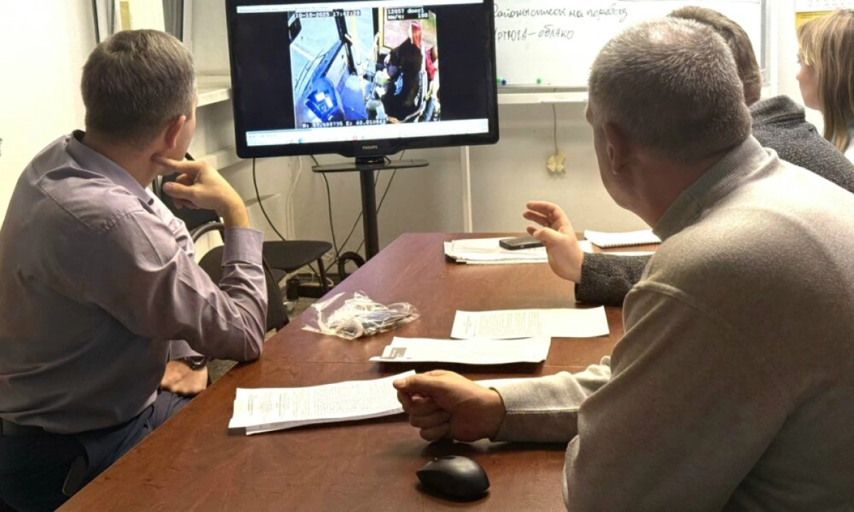 Видеокамеры в салоне «Яавтобуса» помогли вывести «зайца» на чистую воду Видеокамеры в салоне «Яавтобуса» помогли вывести «зайца» на чистую воду