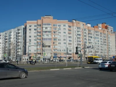 В Ярославле доставщик еды заплатит компенсацию владельцу разбитого автомобиля