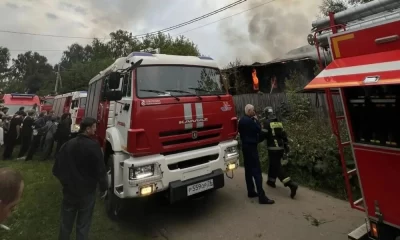 Ярославцы поблагодарили пожарных за спасение домов