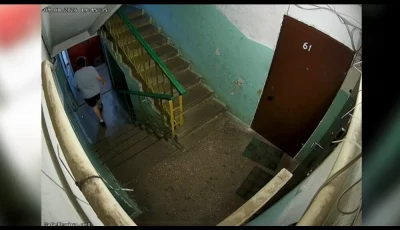 В Ярославле жители дома решили наказать доставщика еды с недержанием