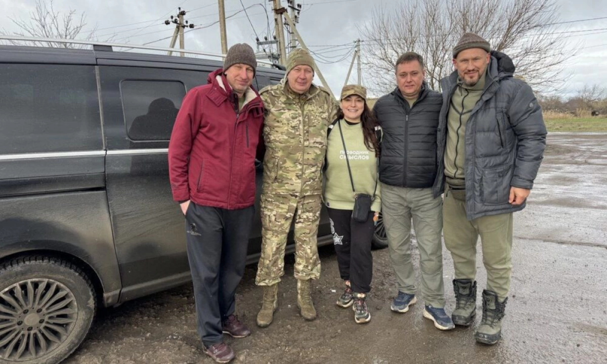 Ярославцы доставили помощь бойцам СВО и поздравили детей подшефной Акимовки Ярославцы доставили помощь бойцам СВО и поздравили детей подшефной Акимовки