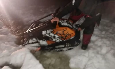 На Рыбинском море спасли застрявшего в снегу рыбака