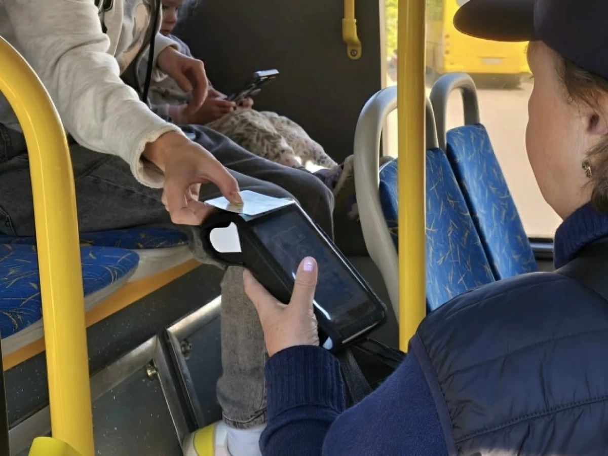 Контролеры начнут проверять оплату проезда в ночных &laquo;Яавтобусах&raquo;