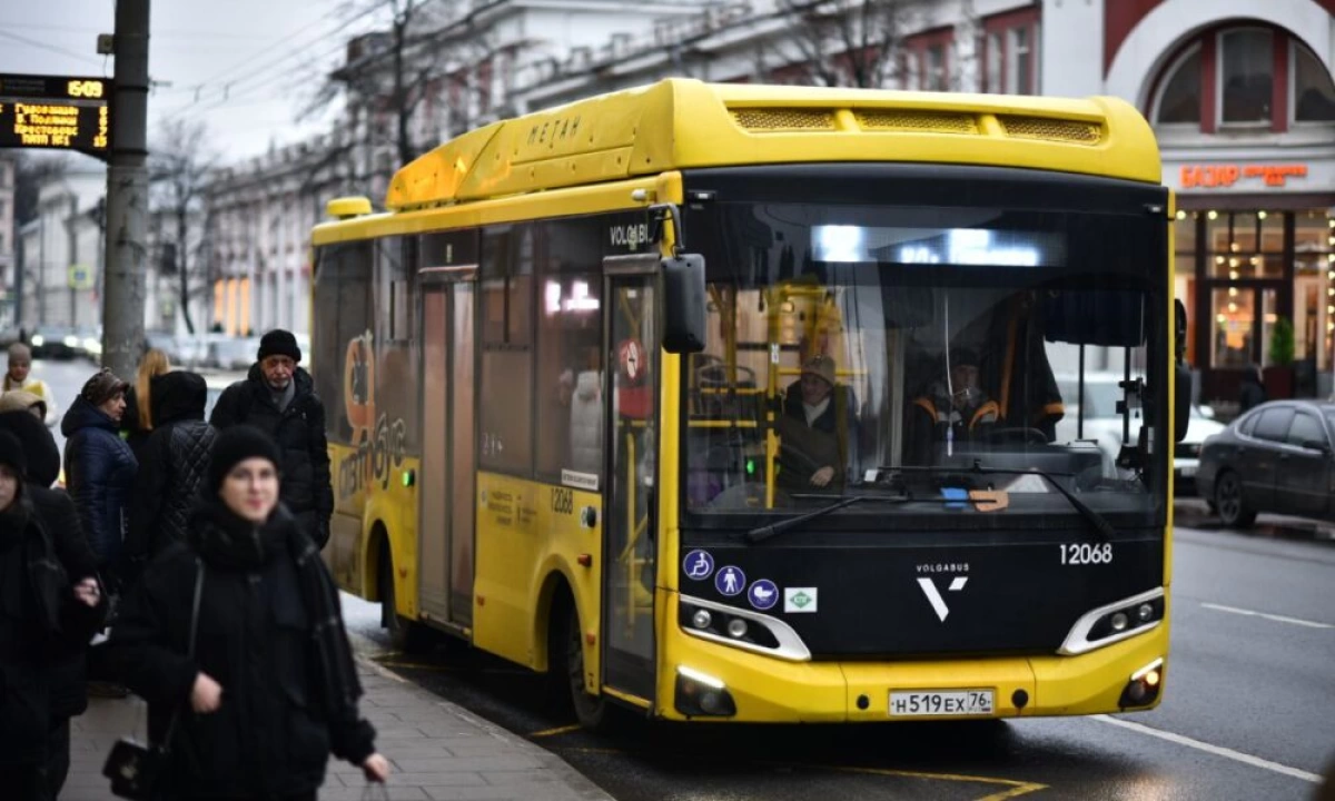 Проблему с экранами и объявлением остановок в &laquo;Яавтобусах&raquo; решить не удалось