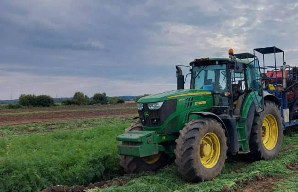 Чиновница в Ярославской области незаконно оформила социальный контракт на трактор Чиновница в Ярославской области незаконно оформила социальный контракт на трактор