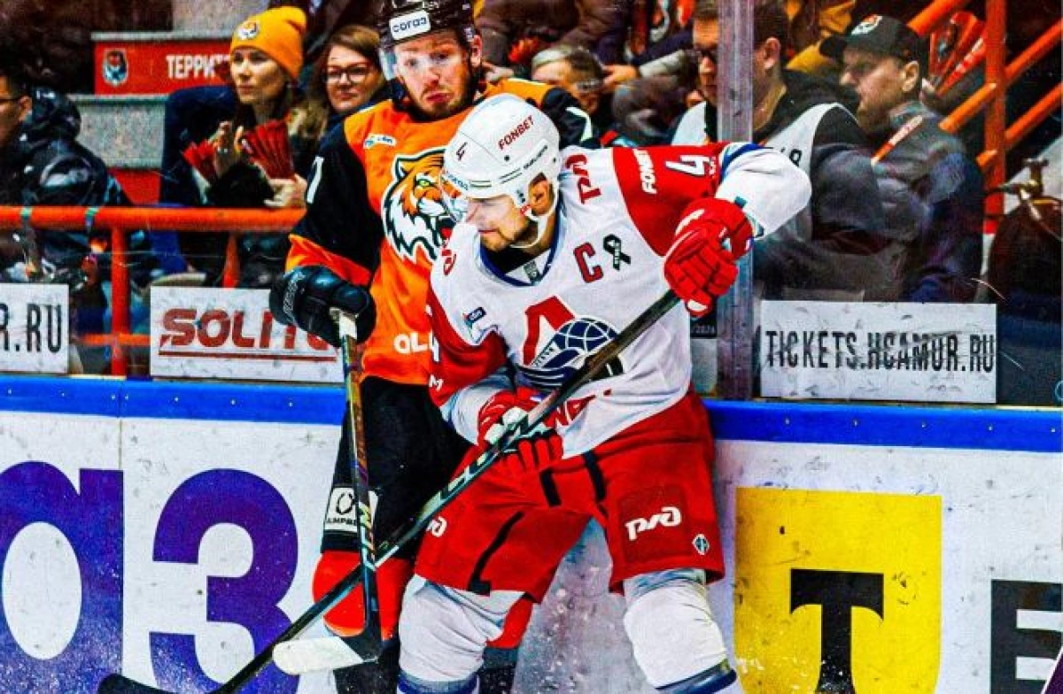 «Локомотив» всухую обыграл хабаровский «Амур» «Локомотив» всухую обыграл хабаровский «Амур»