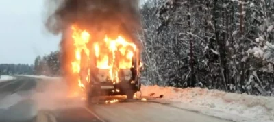 В Ярославской области на дороге сгорел автомобиль
