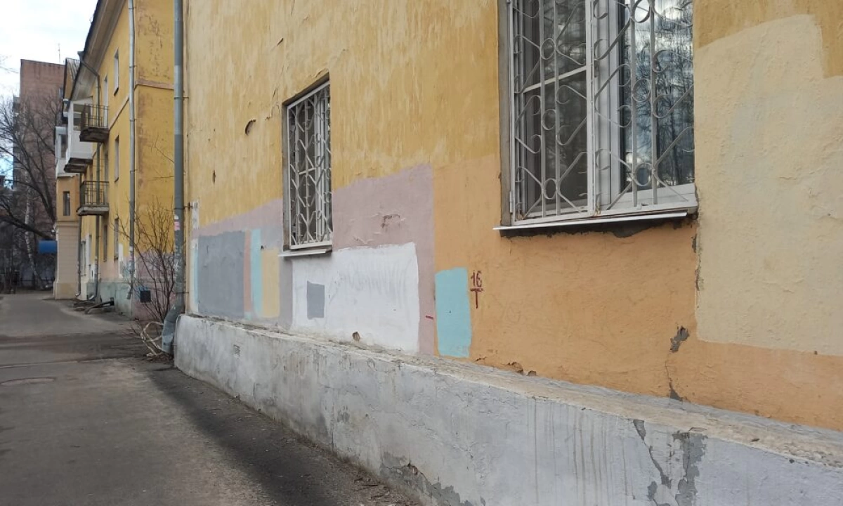 В Ярославской области суд отменил штраф жителю за граффити на фасаде дома