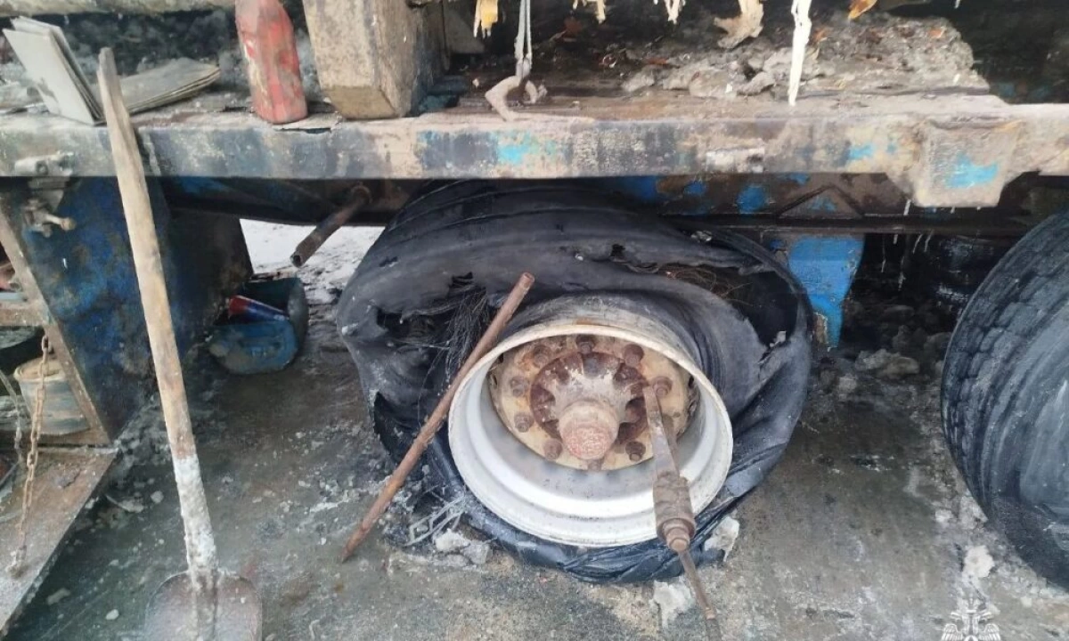 В Ярославской области огненное колесо большегруза едва не привело к трагедии
