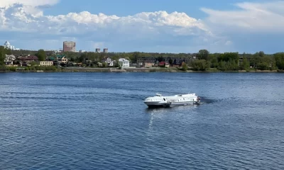 В Ярославской области на середине Волги спасли выпавшего из лодки мужчину