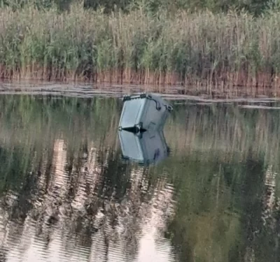 Ярославцы выловили мусорный контейнер из Ляпинских карьеров