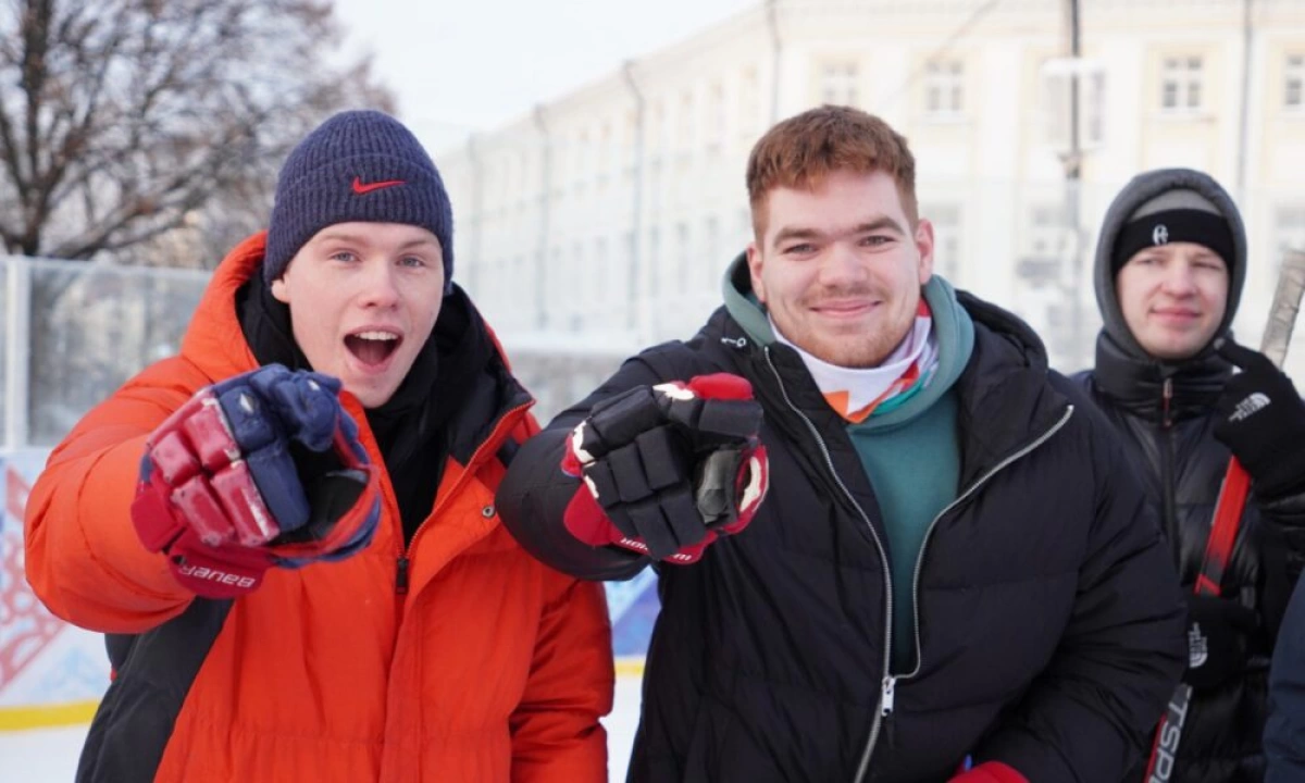 Турнир по хоккею на валенках прошел на главном катке Ярославской области