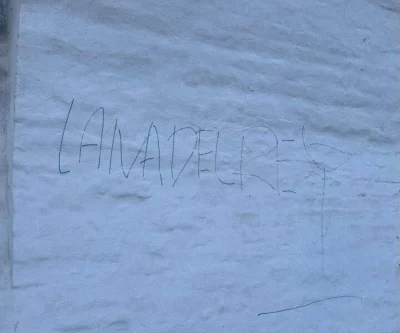 В Ярославле вандал повредил стену музея-заповедника