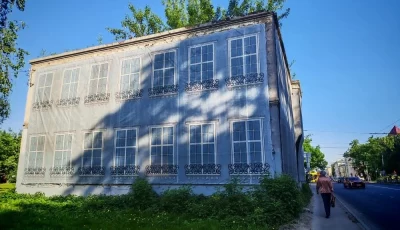 В Ярославле на месте руинированного дома хотят строить деловой центр