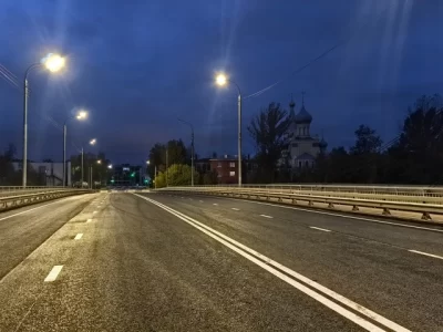 В Ярославле нанесли разметку на Комсомольский мост