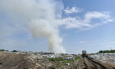 В Ярославской области тушили мусорный полигон