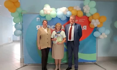 ЯМЗ подарил школам книгу о заводе и технологиях