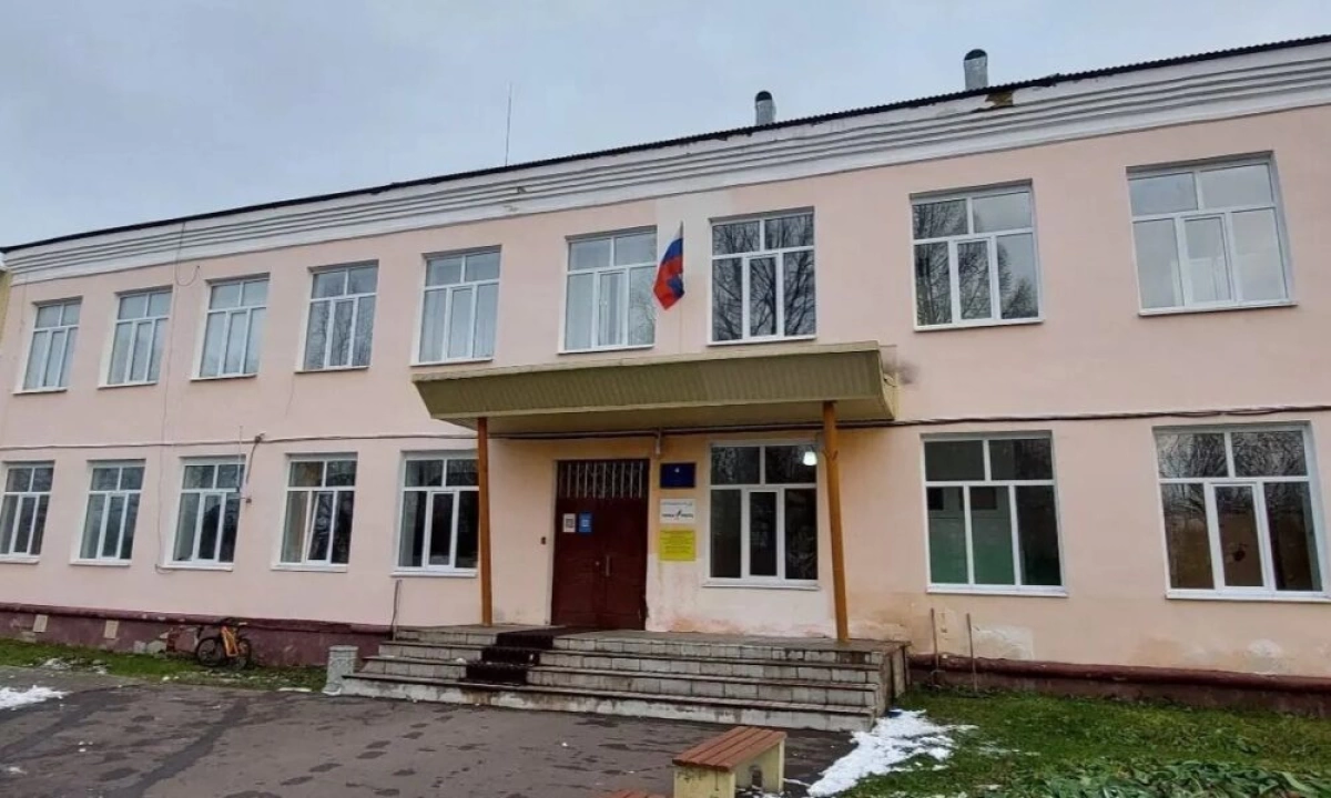 В Рыбинском округе начался ремонт центра образования &laquo;Тихменевский&raquo;