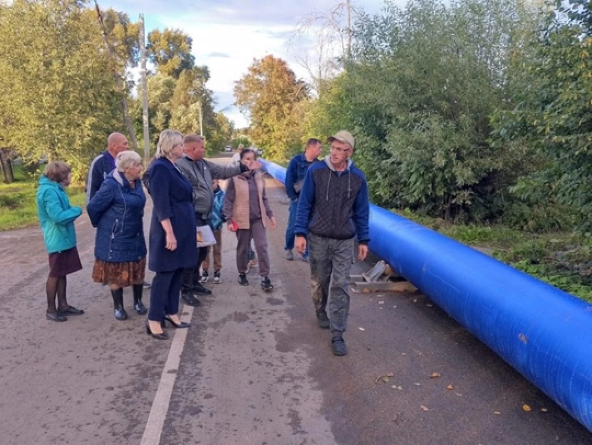 В Ростове Великом решают проблему с заменой канализационных труб после жалоб жителей В Ростове Великом решают проблему с заменой канализационных труб после жалоб жителей