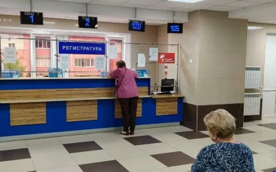 &laquo;От 300 до 550 вызовов&raquo;: больницы публикуют обращения к ярославцам