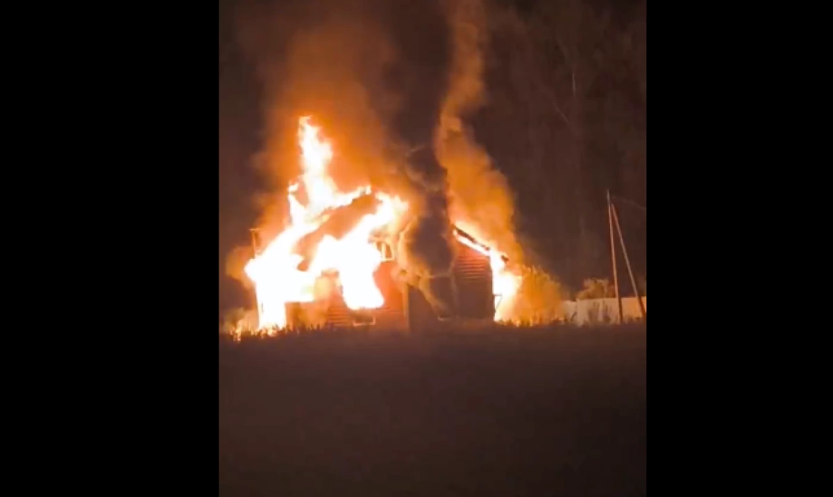 Под Ярославлем страшный пожар оставил без крова и вещей семью с детьми