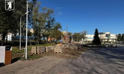 В парке 30-летия Победы в Ярославле устраняют недочеты благоустройства