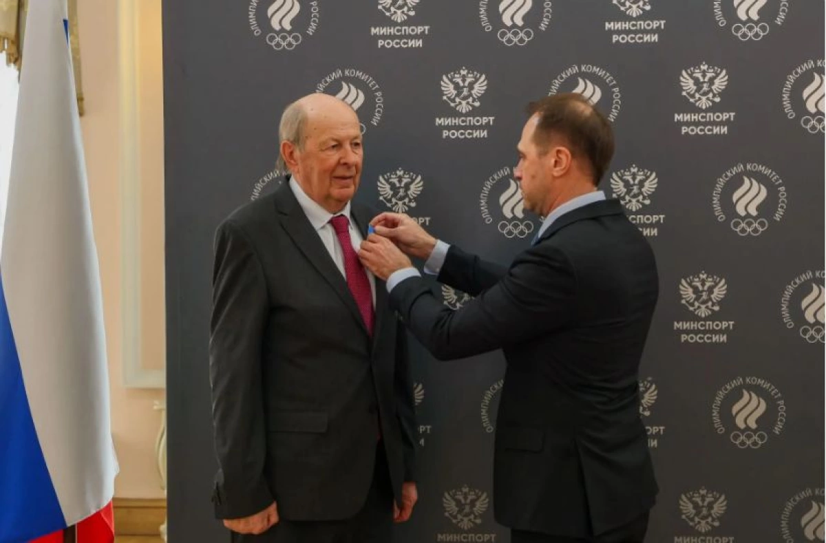 Директора спорткомплекса под Ярославлем наградили Орденом Почета Директора спорткомплекса под Ярославлем наградили Орденом Почета