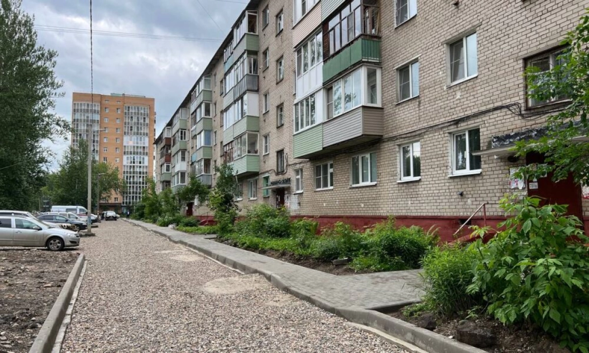 Ярославль не рассчитался с подрядчиками за ремонт дорог и дворов