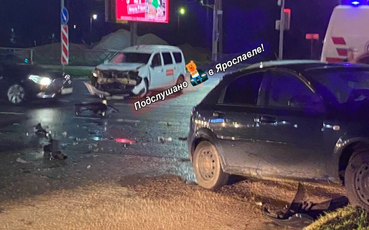 Серия ДТП в Ярославле: виноват светофор? Серия ДТП в Ярославле: виноват светофор?