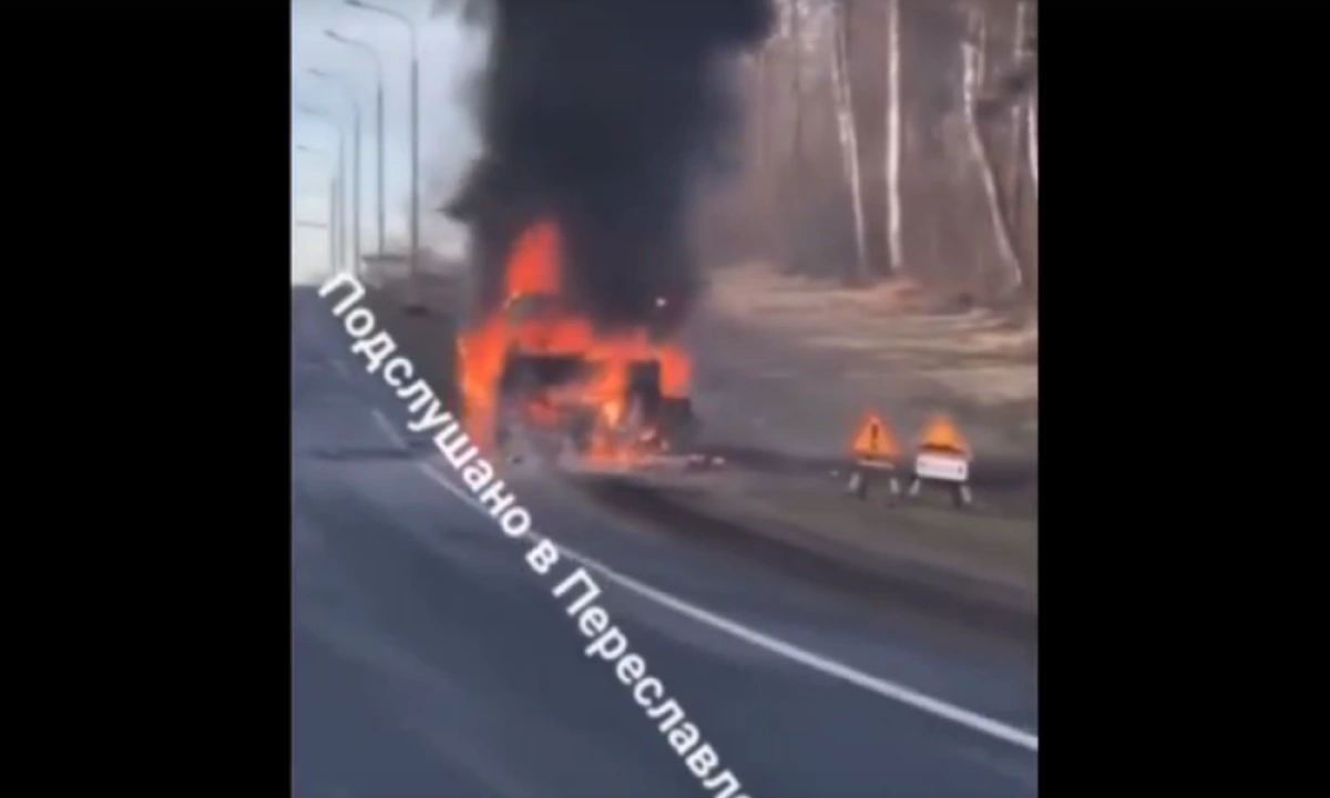 В Ярославской области сгорел пассажирский автобус